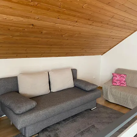 Johanna Balatoni Haz Tatil Evi